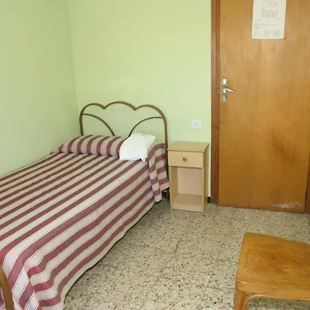 Fonda Neus * Sant Sadurní dʼAnoia